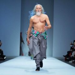80-godišnjak apsolutni hit kineskog Fashion Weeka 80-godišnjak apsolutni hit kineskog Fashion Weeka