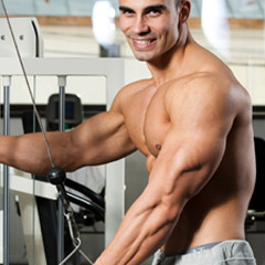 Uz složene vježbe do velikih bicepsa i tricepsa Uz složene vježbe do velikih bicepsa i tricepsa