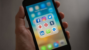 Ekran vašeg telefona je mnogo prljaviji nego što ste mislili