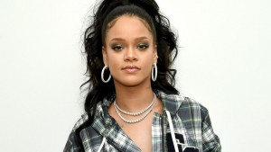 Rihanna nezadovoljna svojom premršavom figurom