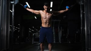 Žestoki 15-minutni trening prsa u kućnim uslovima