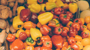 Zašto pečene paprike mnogima prave smetnje?