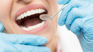 Zubi vas bole iako nemate karijes? Ovo mogu biti neki od razloga