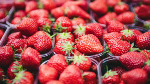 Evo šta crveno voće i povrće radi vašem tijelu