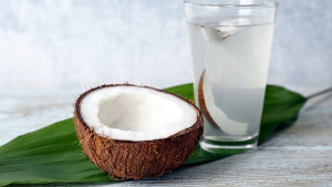 Gubitak kilograma: Može li vam kokosova voda pomoći da smršate?