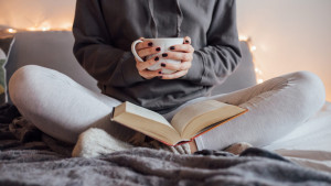 Da li vam čitanje može pomoći da spavate?