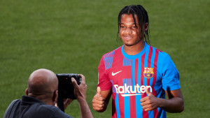 Otac mu napravio pakao u klubu, sinoć dao gol, ali ga je Xavi ponizio i pokazao gdje mu je mjesto