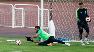 Ederson iskren: Alisson je korak ispred mene