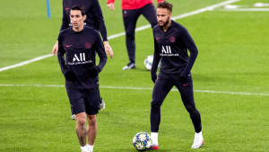 Okupili se ispred hotela: Navijači Real Madrida zanimljivim skandiranjem prozivali Neymara