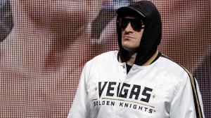 Tyson Fury povrijeđen ulazi u meč s Wilderom: Bila je to nepotrebna nesreća