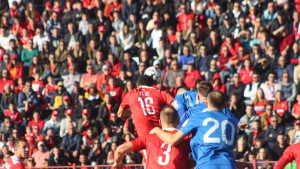 Koliko je ljudi posjetilo stadione Premijer lige prvog dana nastavka?