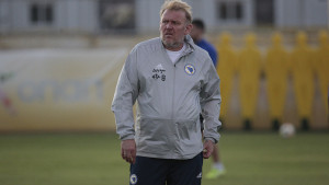 Bivši selektor BiH u rizičnoj grupi: Prosinečki zbog koronavirusa ne može na isti let kao ekipa