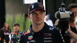 Aston Martinu poručeno: Idite na 'sve ili ništa' po Maxa Verstappena