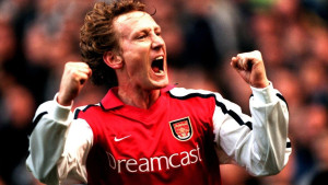 Zaveo djevojku, pa je odveo u luksuznu kuću Tonyja Adamsa, ali u laži su kratke noge...