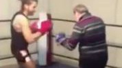 Nije sve u godinama: Kada starac nokautira boksera