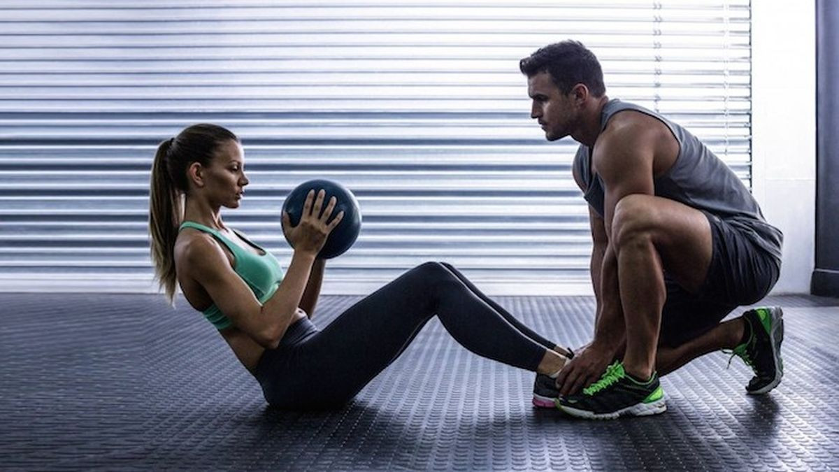 Zašto sve više ljudi koristi usluge fitness trenera?