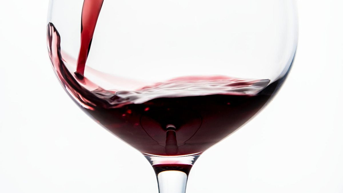 Umjerena konzumacija crnog vina je odlična za želudac Umjerena konzumacija crnog vina je odlična za želudac