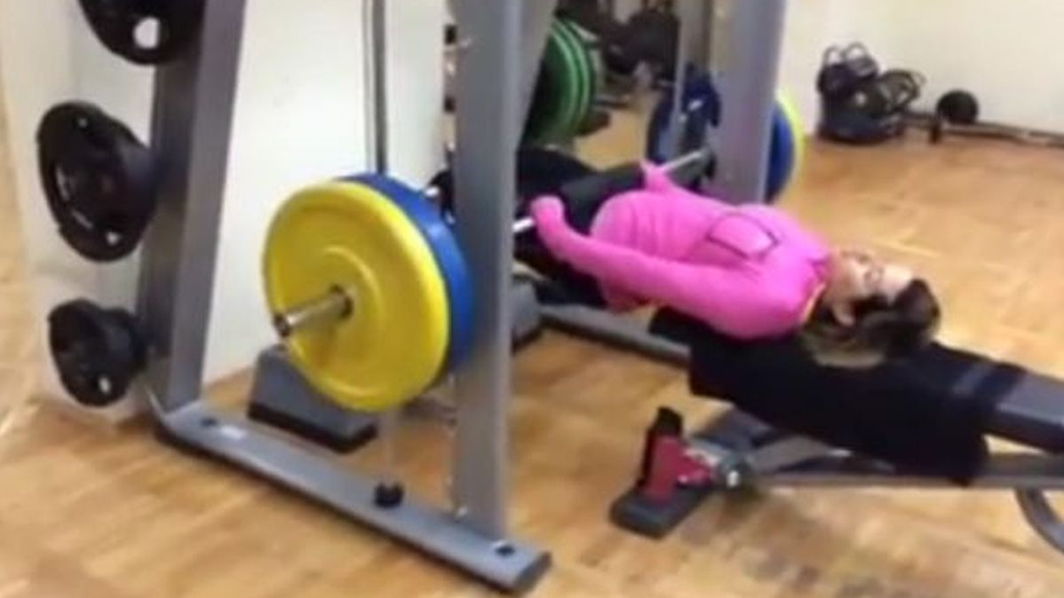 Ovako izgleda trening zadnjice Seke Aleksić Ovako izgleda trening zadnjice Seke Aleksić