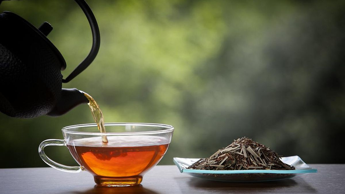 Biljni čajevi koji su odlično rješenje za kašalj, grlobolju i prehladu