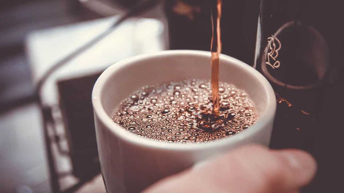 Da li vi pijete jutarnju kafu na prazan stomak?