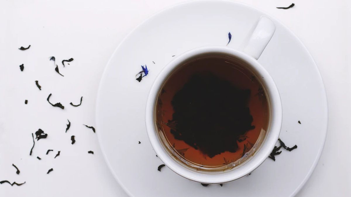 Zašto nije dobro piti vruć čaj?