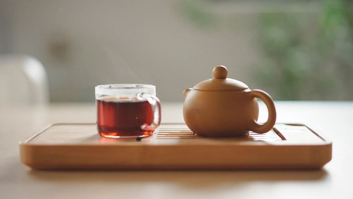 Kako vam kombucha čaj može pomoći u njezi kože