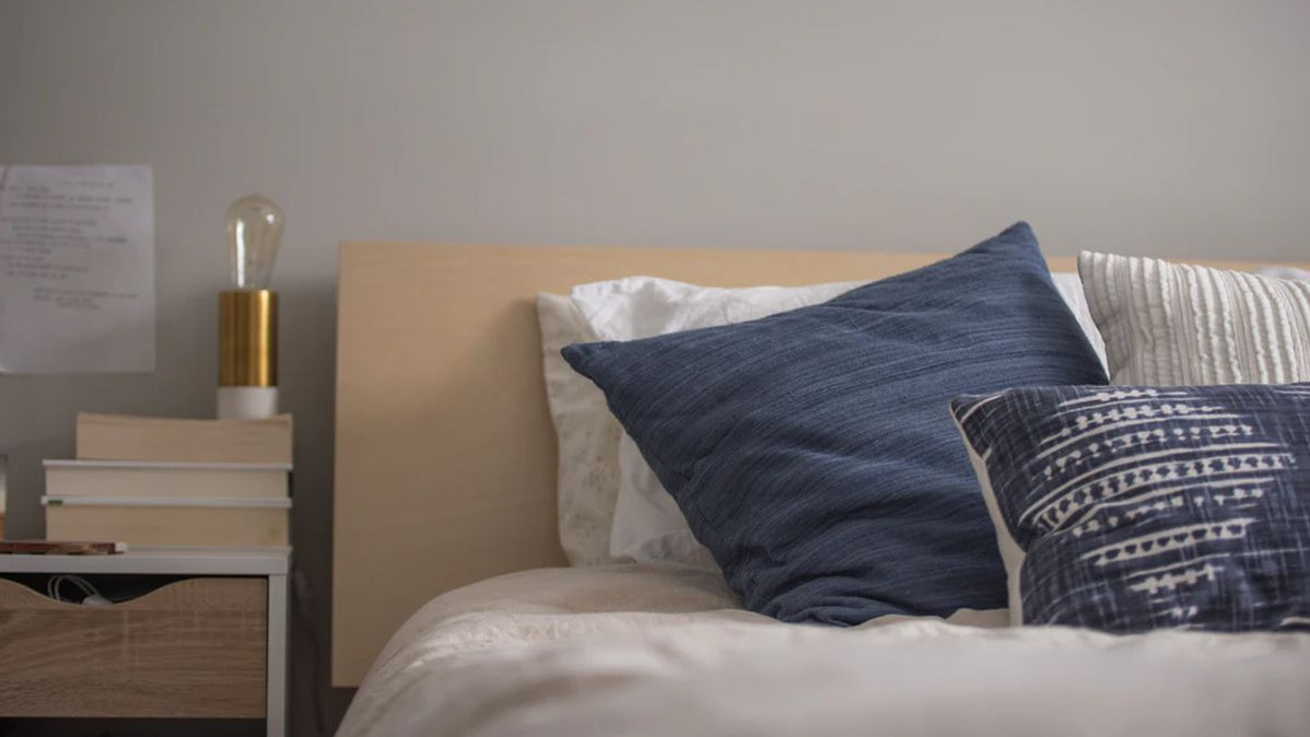 Kako izabrati dobar jastuk: 4 glavna koraka