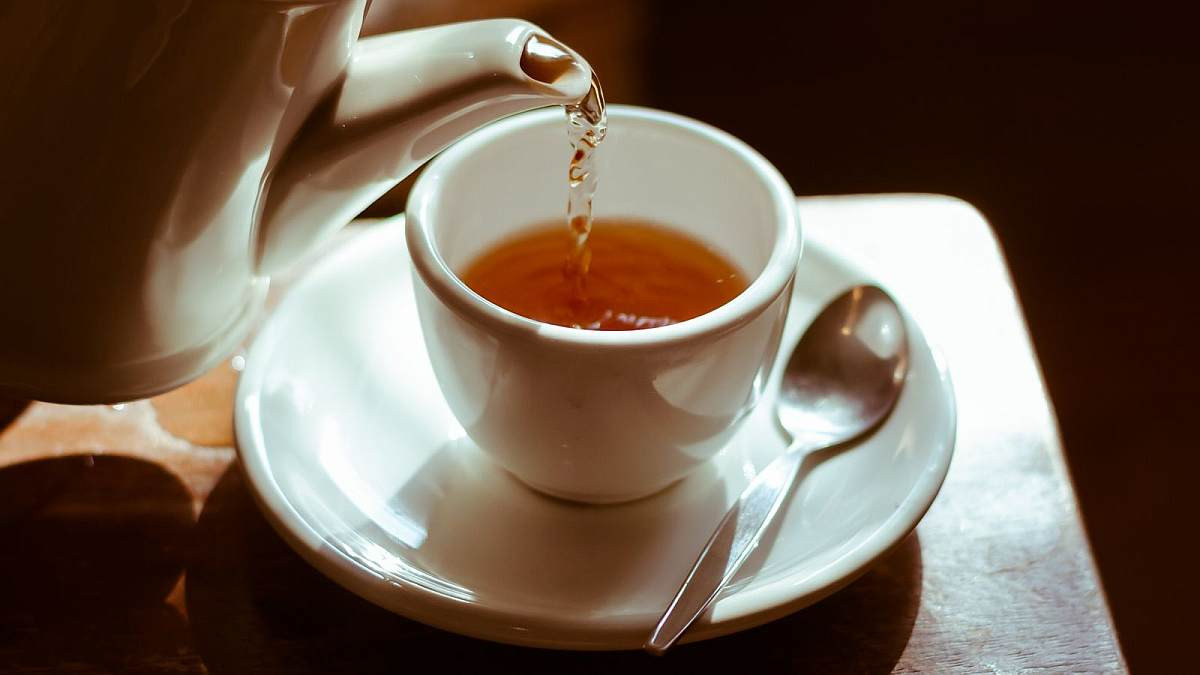 Šoljica čaja za bolji san: Biljni čajevi koji će vas uspavati