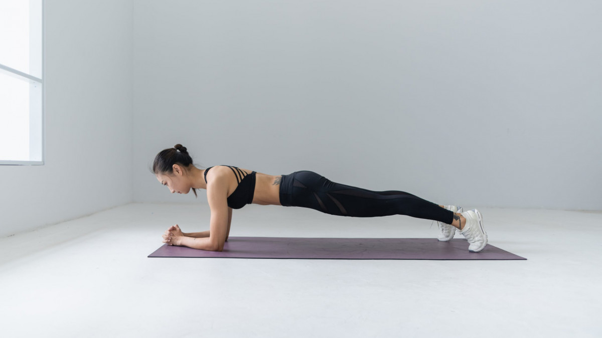 Vježba za sve mišiće tijela: Kako plank koristi našem zdravlju i figuri?