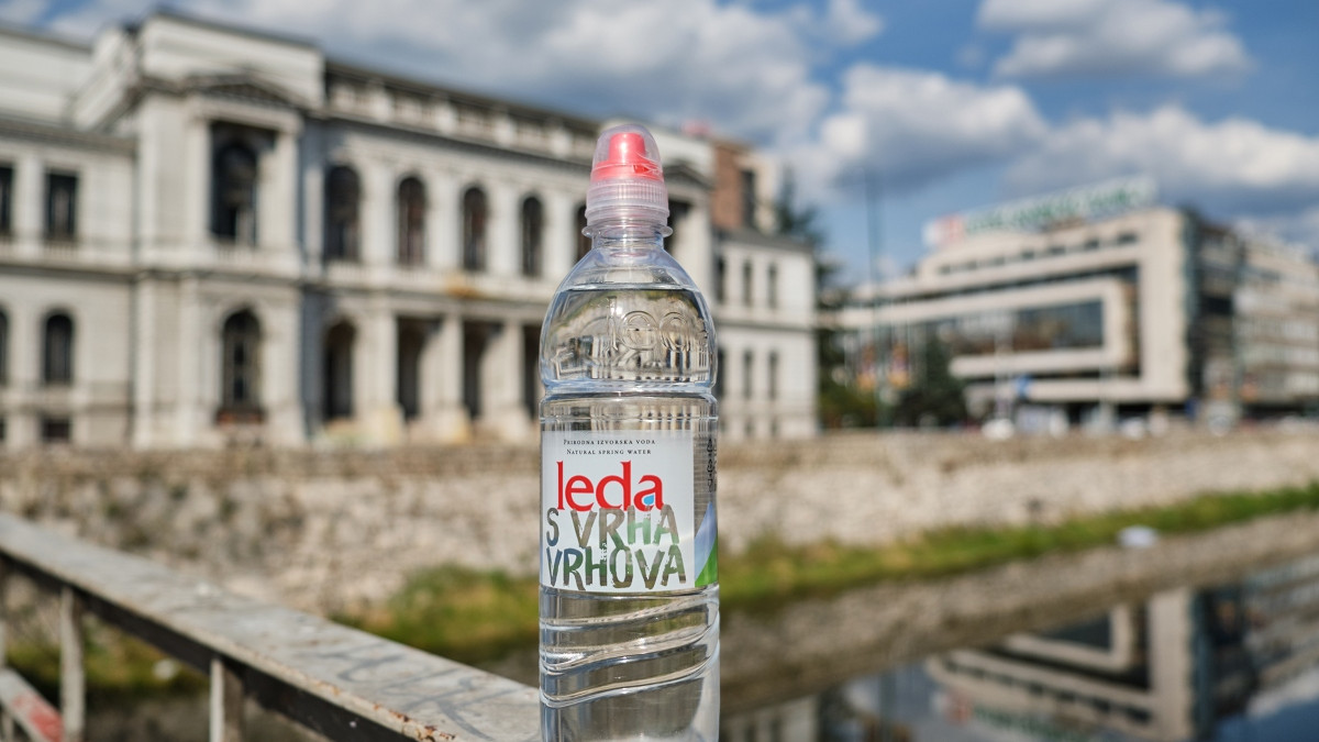 Žudite za slatkišima? Pijte više vode! Žudite za slatkišima? Pijte više vode!