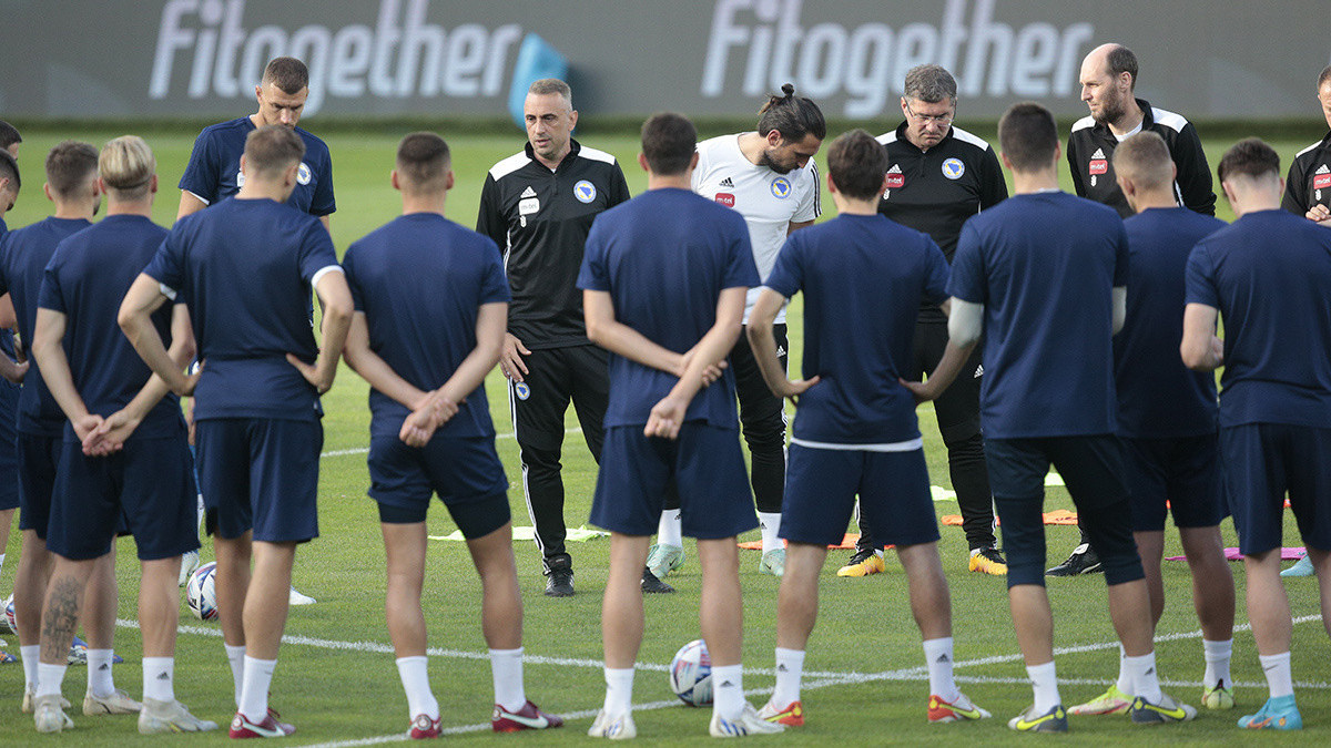 Petev je sve iznenadio sastavom za večerašnji duel u Podgorici