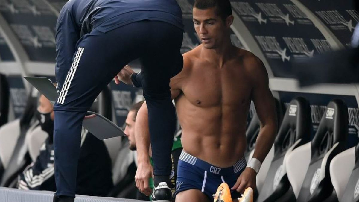 Ronaldo je imao nakrivljene i žute zube, užasnu frizuru i bio je mršav, a onda je postao savršen