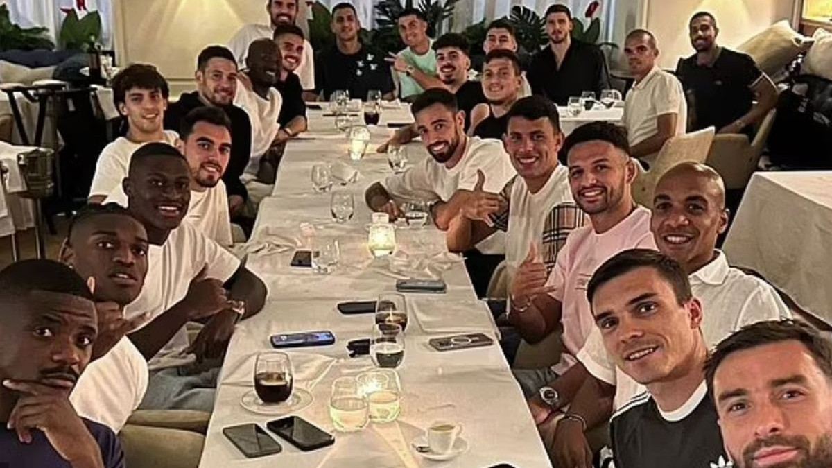 Ronaldo saigrače počastio večerom u Dohi, trojica odbila doći