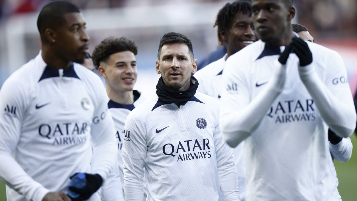 PSG pred derbi s Marseilleom održao otvoren trening, a igrači su u čudu gledali prema tribinama