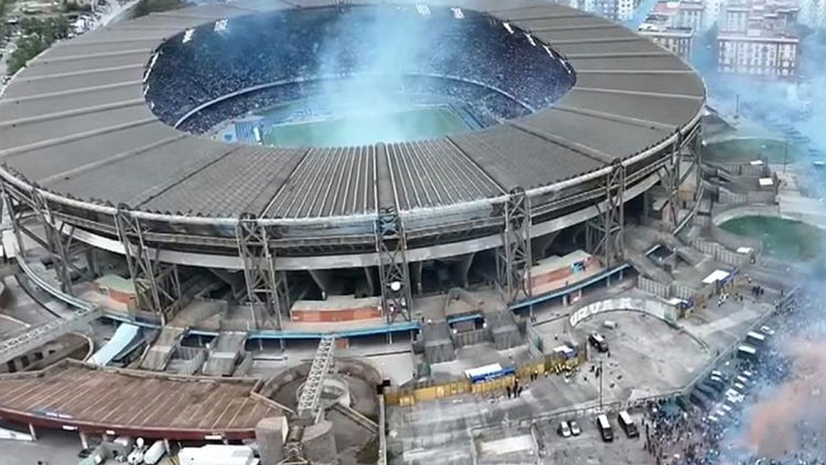 Igrača neće biti na terenu, ali će više od 50.000 na stadionu večeras svjedočiti historiji