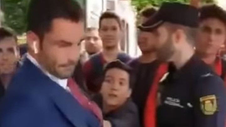 Golman Atletica se polomio pred publikom, ali je zatim ispao prava faca