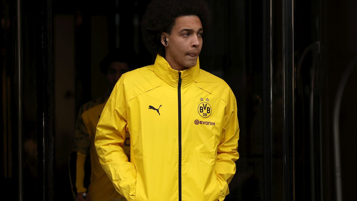 Borussia bez Witsela i na Wolfsburg