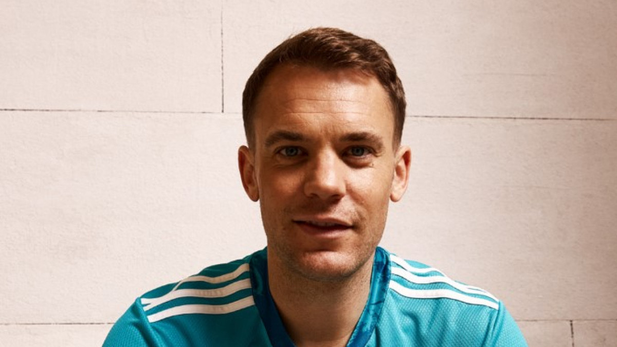 I Manuel Neuer se pohvalio novim dresom