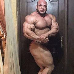 Viceprvak svijeta Big Ramy gradi čak i veće mišiće Viceprvak svijeta Big Ramy gradi čak i veće mišiće