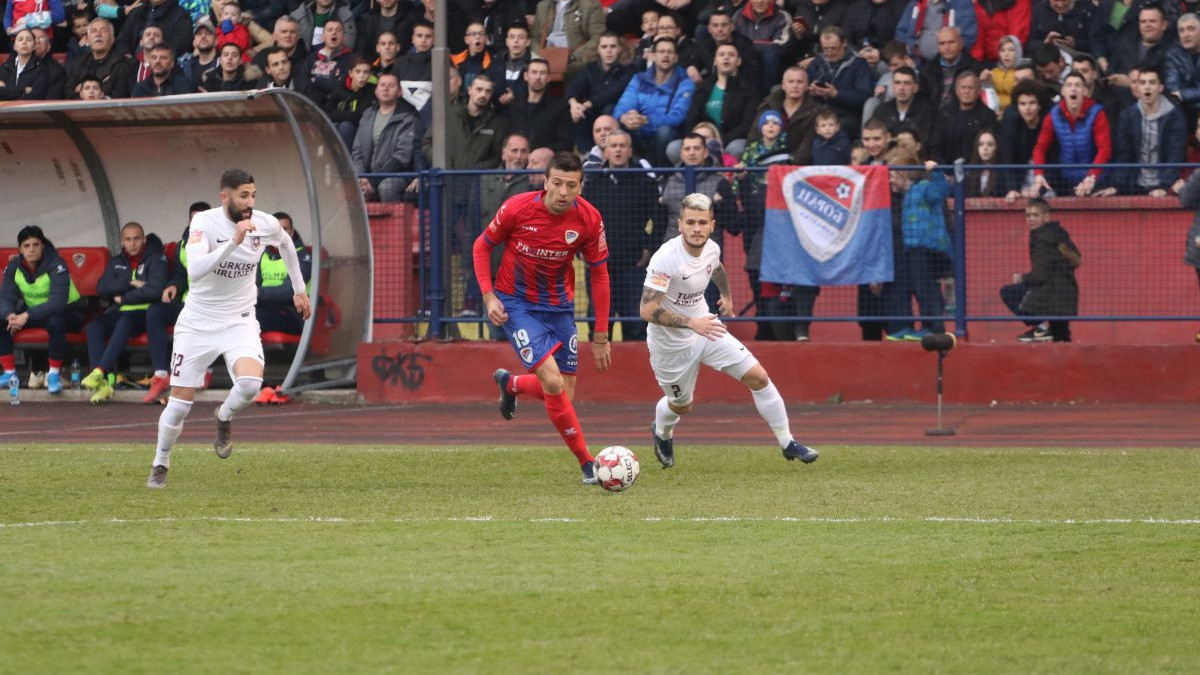 Nedjelja u znaku Premijer lige: Četiri meča i dva derbija