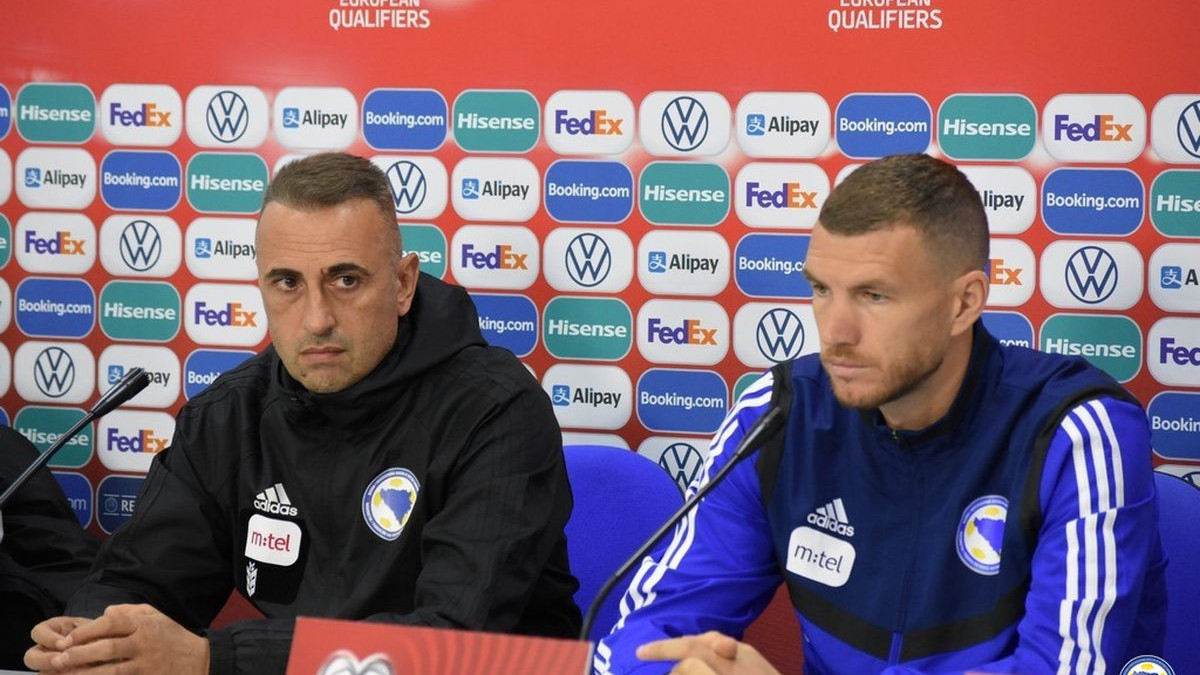 Petev izdiktirao imena trojice najboljih Ukrajinaca, novinarka ga ispravila: "Pa taj nije ni pozvan"