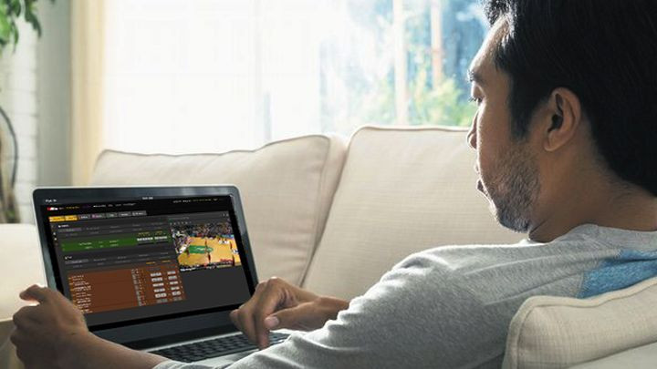 Gledajte uživo i kladite se na Primeru, Seriju A, Bundesligu, NBA...