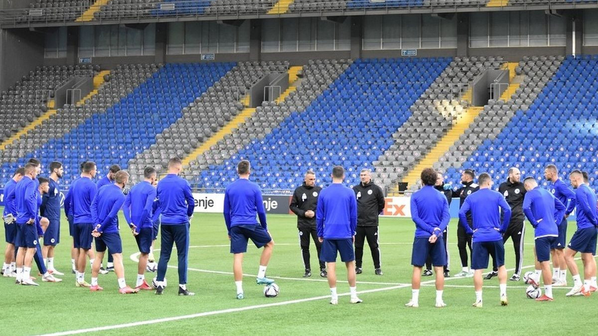 Povrede, otkazi, vize i neugodni rival: Kako bi moglo izgledati Petevovih startnih 11?