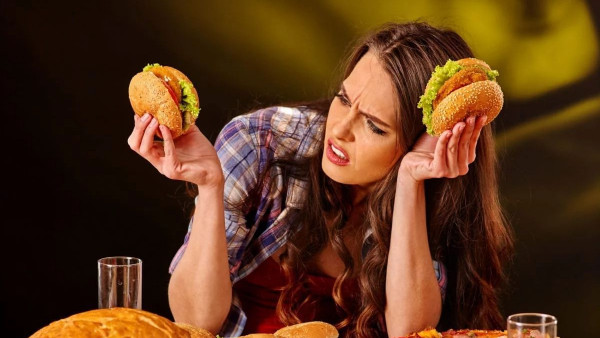 Emocionalno jedenje: Hranjenje osjećaja