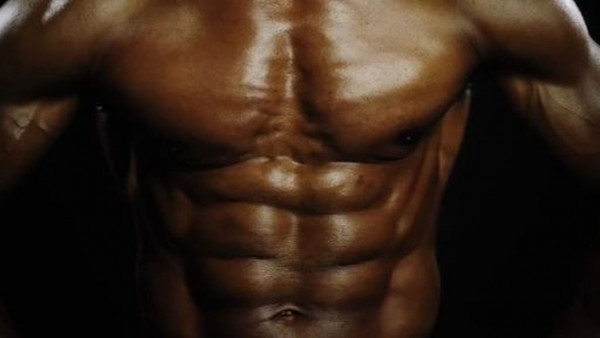 Koliko godina ima osoba čiji su ovo trbušnjaci?