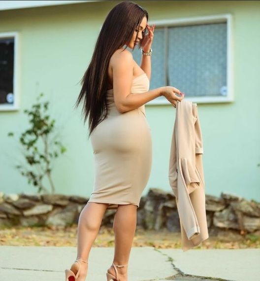 Volite stražnjice a ne znate Rosu? Neoprostivo!