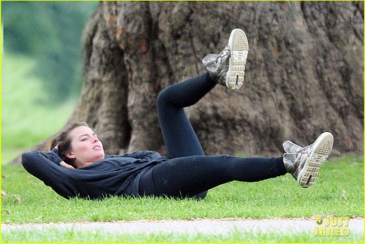 Fitnes rutine poznatih dama za savršenu liniju