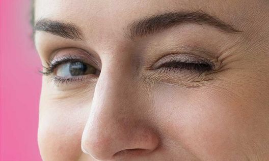 Zbog čega vam titra oko: nauka vs mitovi