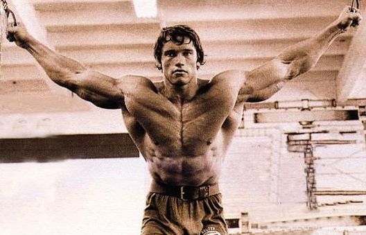 Arnoldov trening prsa i leđa za Mr. Olypiju 1974.