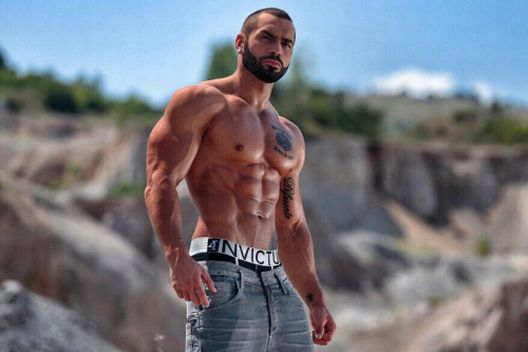 Lazar Angleov i trbušnjaci: Šta je tajna Bugarina?